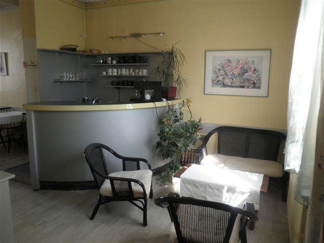 Central Hotel Сен-Приест Экстерьер фото