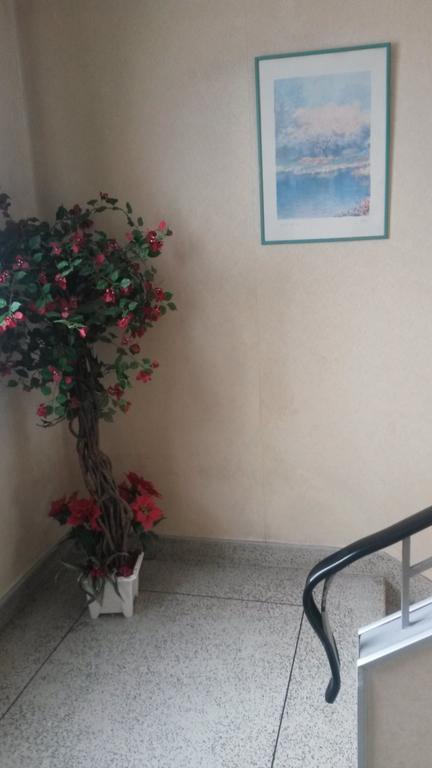 Central Hotel Сен-Приест Экстерьер фото